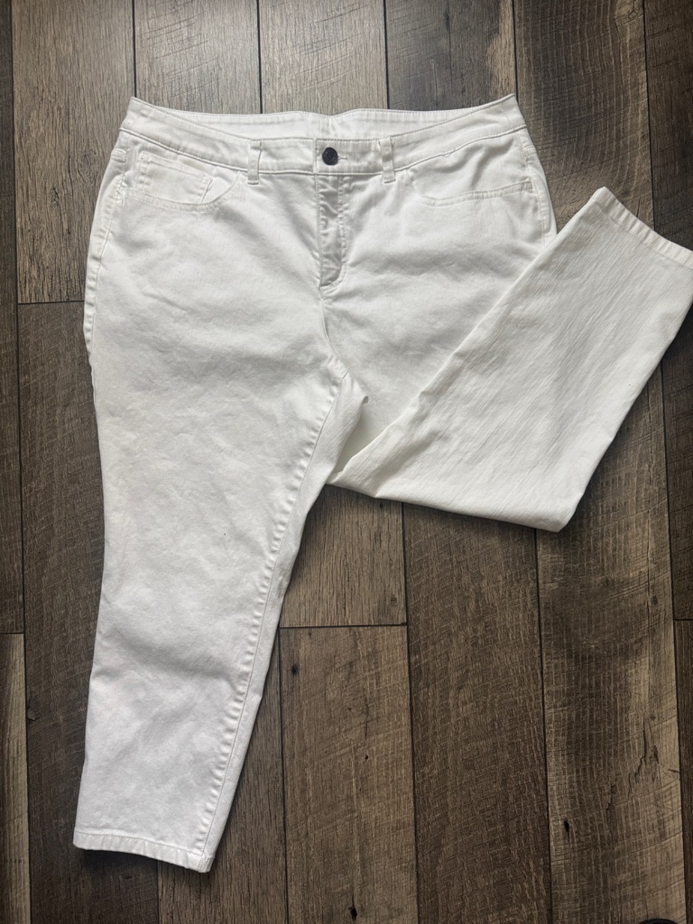 Christopher & Banks White Cropped Ankle Jeans Size 16P